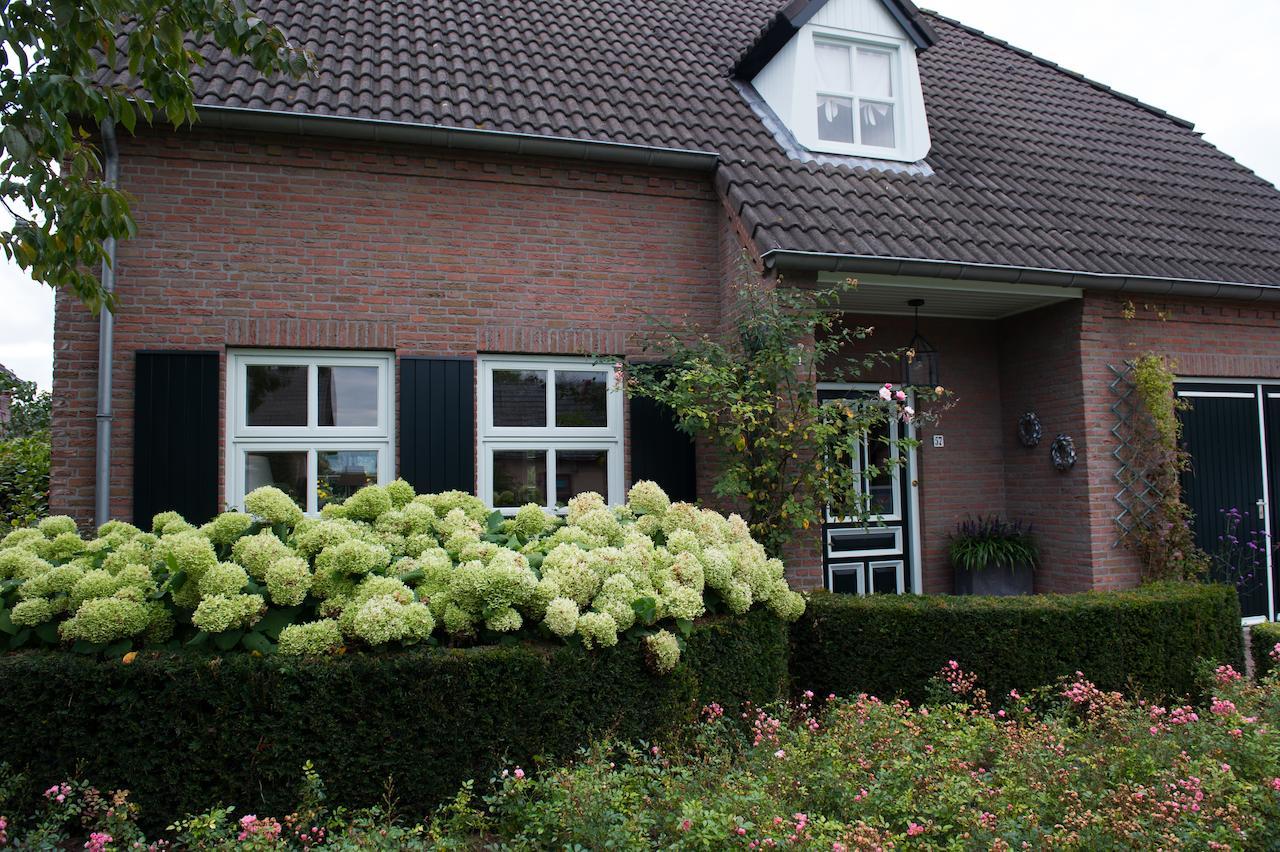 B&B Aan De Burgt Boekel Eksteriør billede